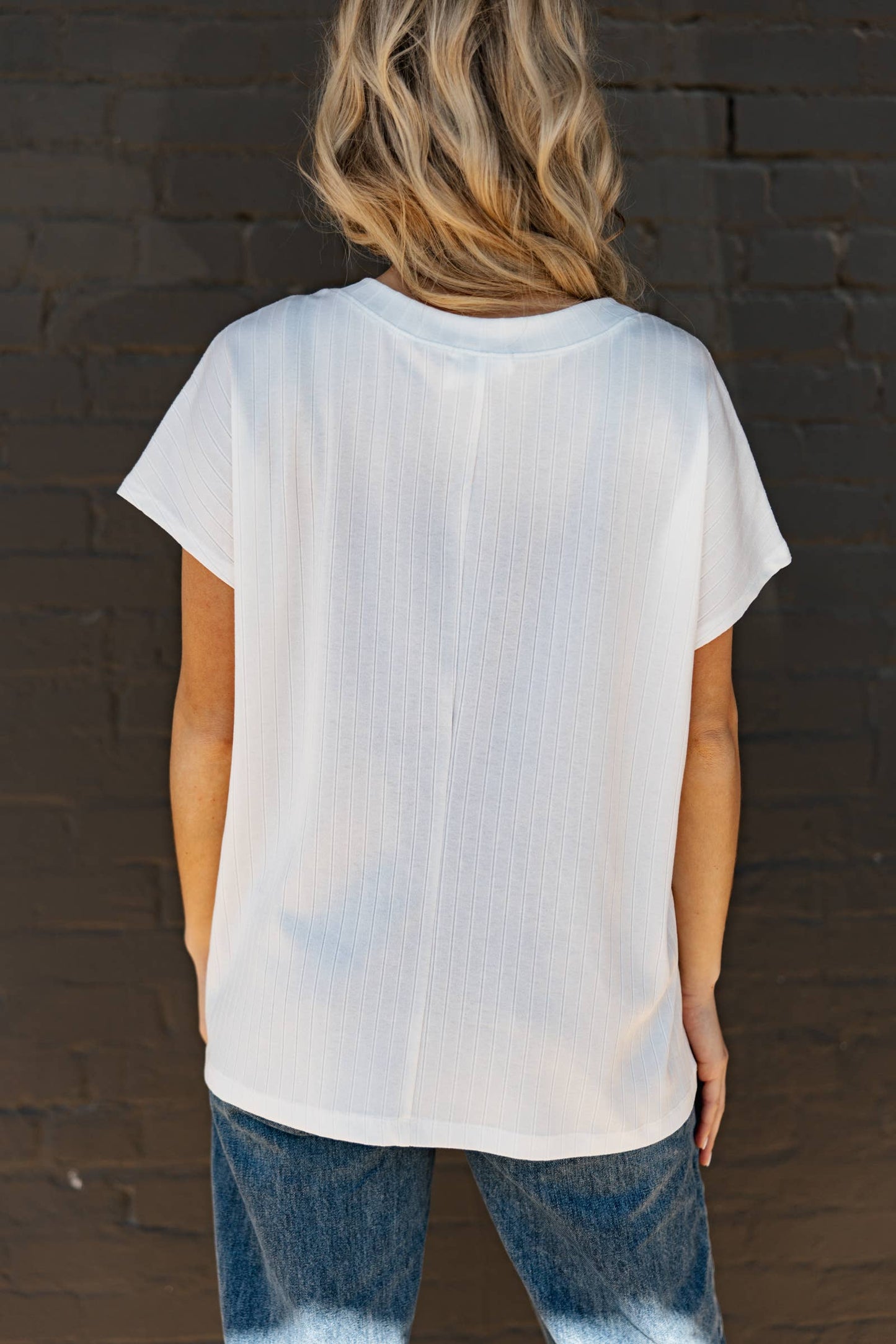 Andrée by Unit - Casual Thick Ribbed V Neck Top: IVORY / S