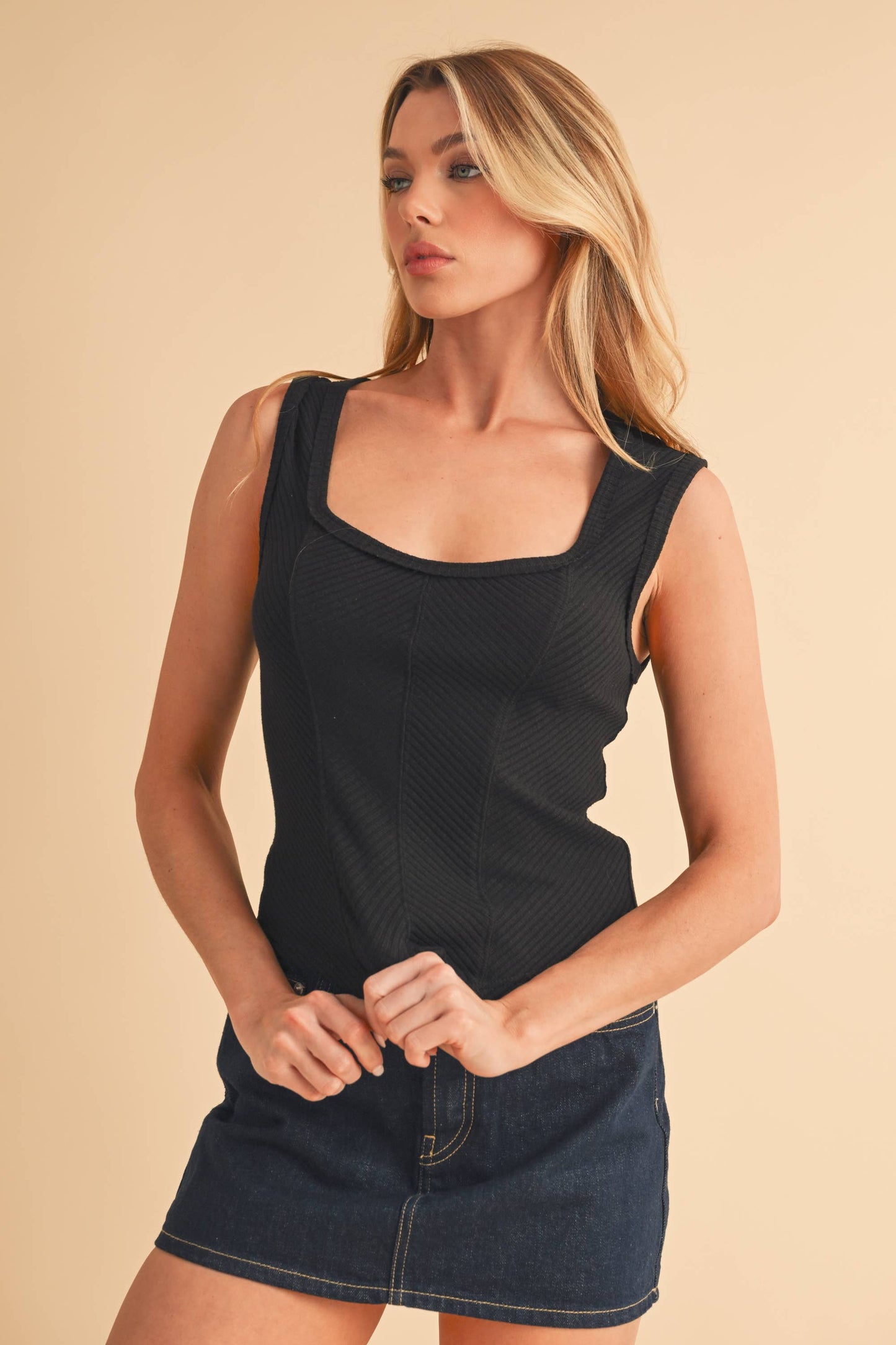 AEMI + CO - 8261DK Adelle Sweetheart Neck Tank 3: Black / Contemporary / L