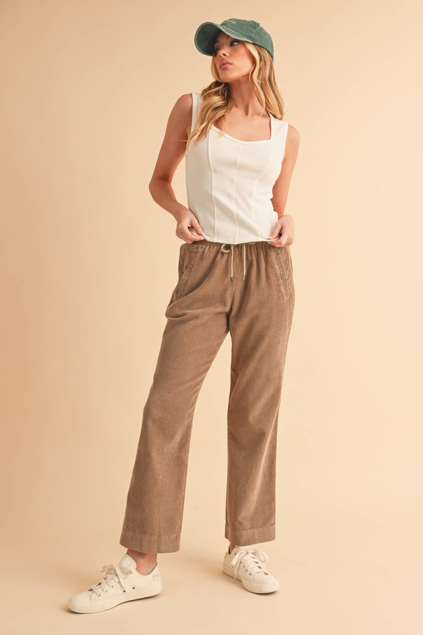 AEMI + CO - 8261DK Adelle Sweetheart Neck Tank 3: White / Contemporary / L
