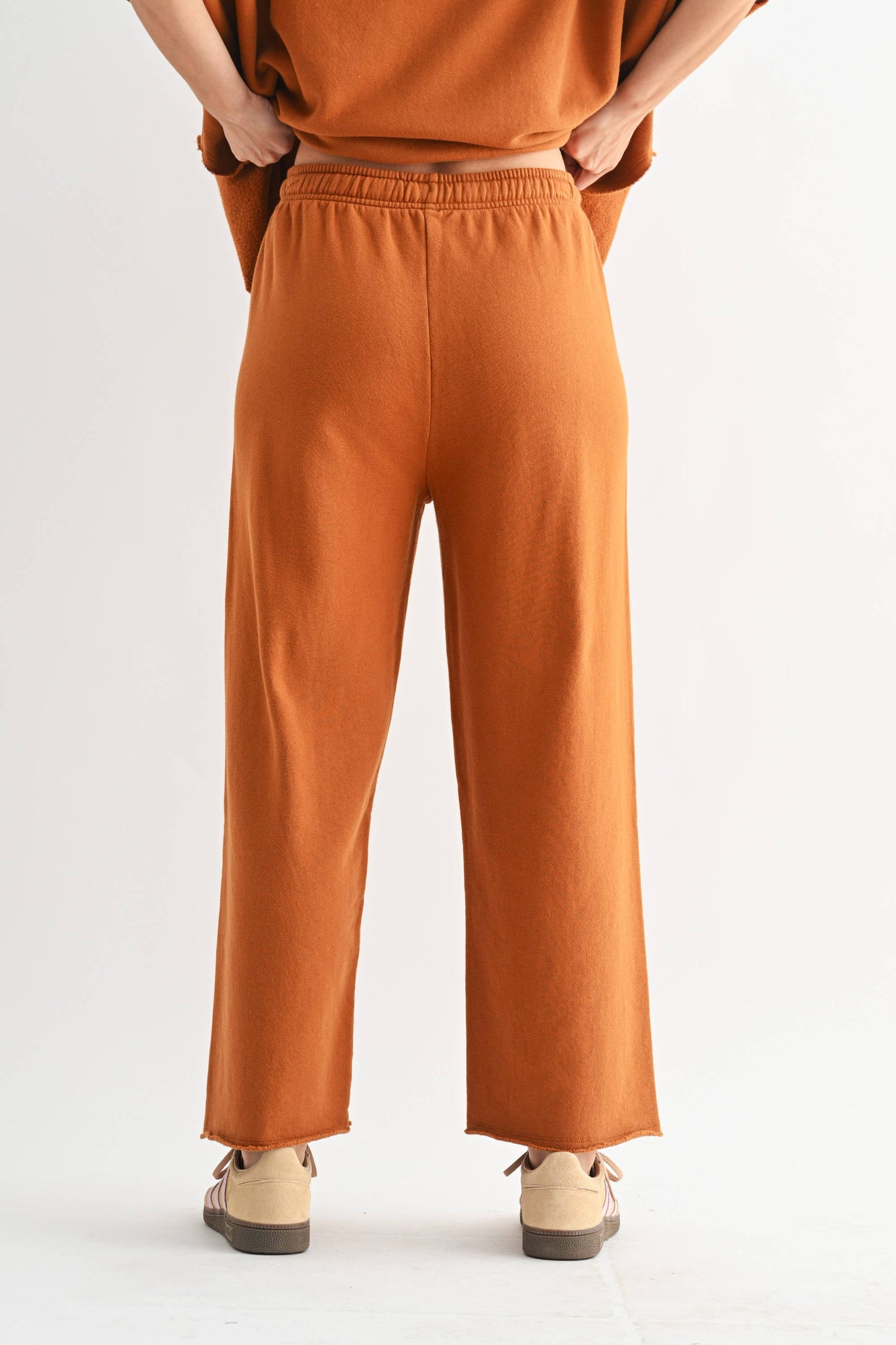 Malibu Wide-Leg Fleece Pants: BURNT AMBER