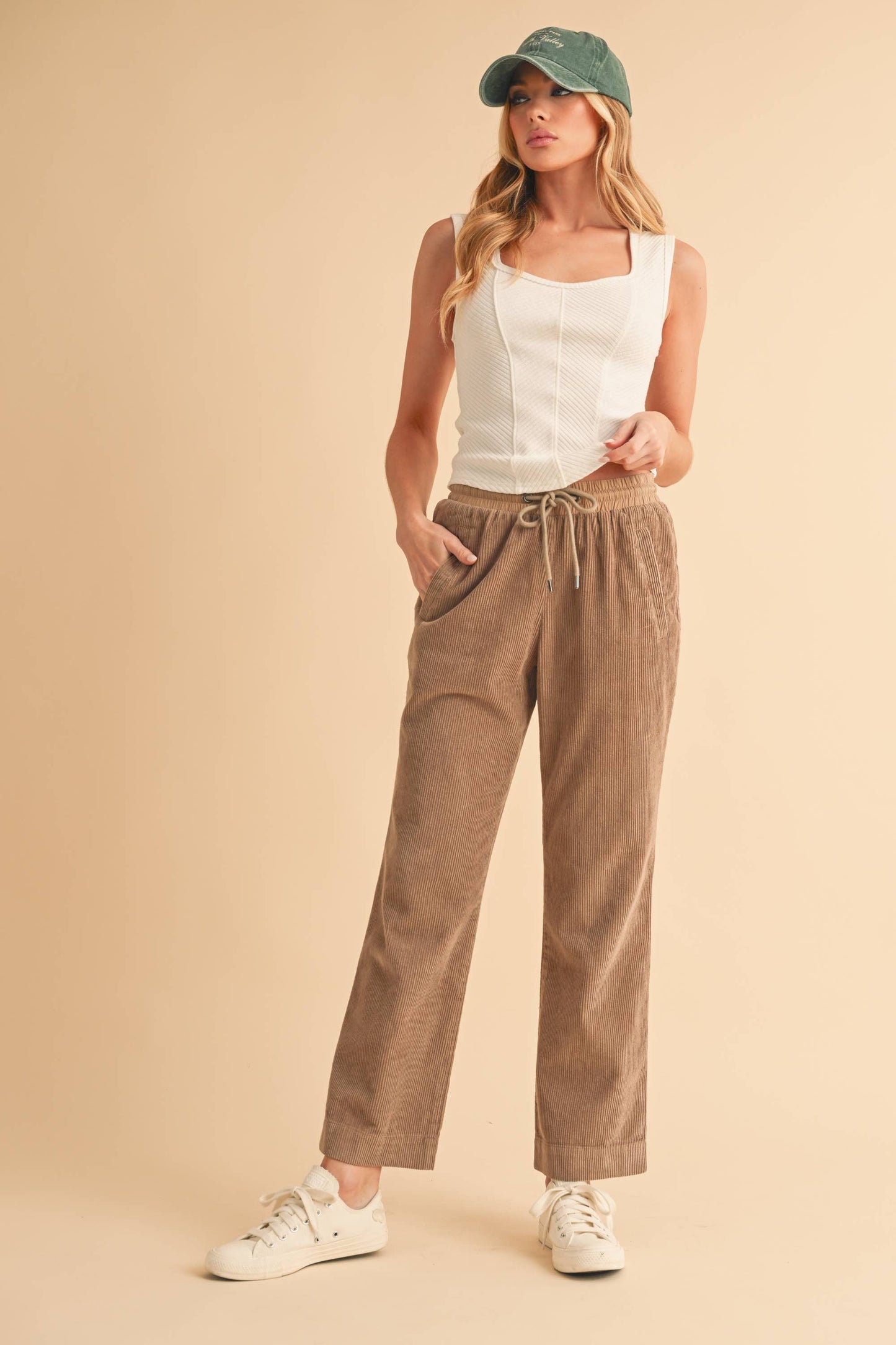 AEMI + CO - 8261DK Adelle Sweetheart Neck Tank 3: White / Contemporary / L