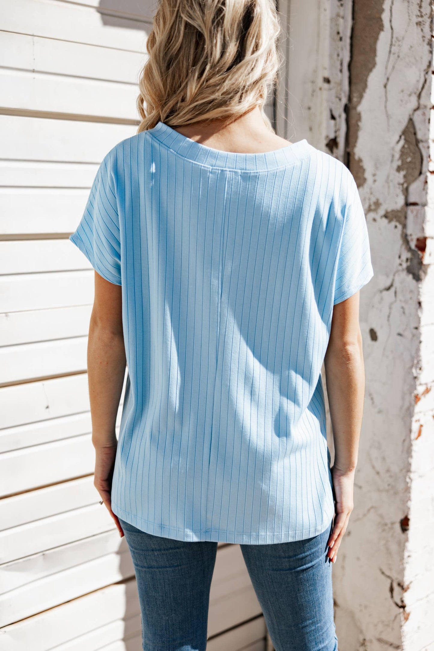 Andrée by Unit - Casual Thick Ribbed V Neck Top: IVORY / S