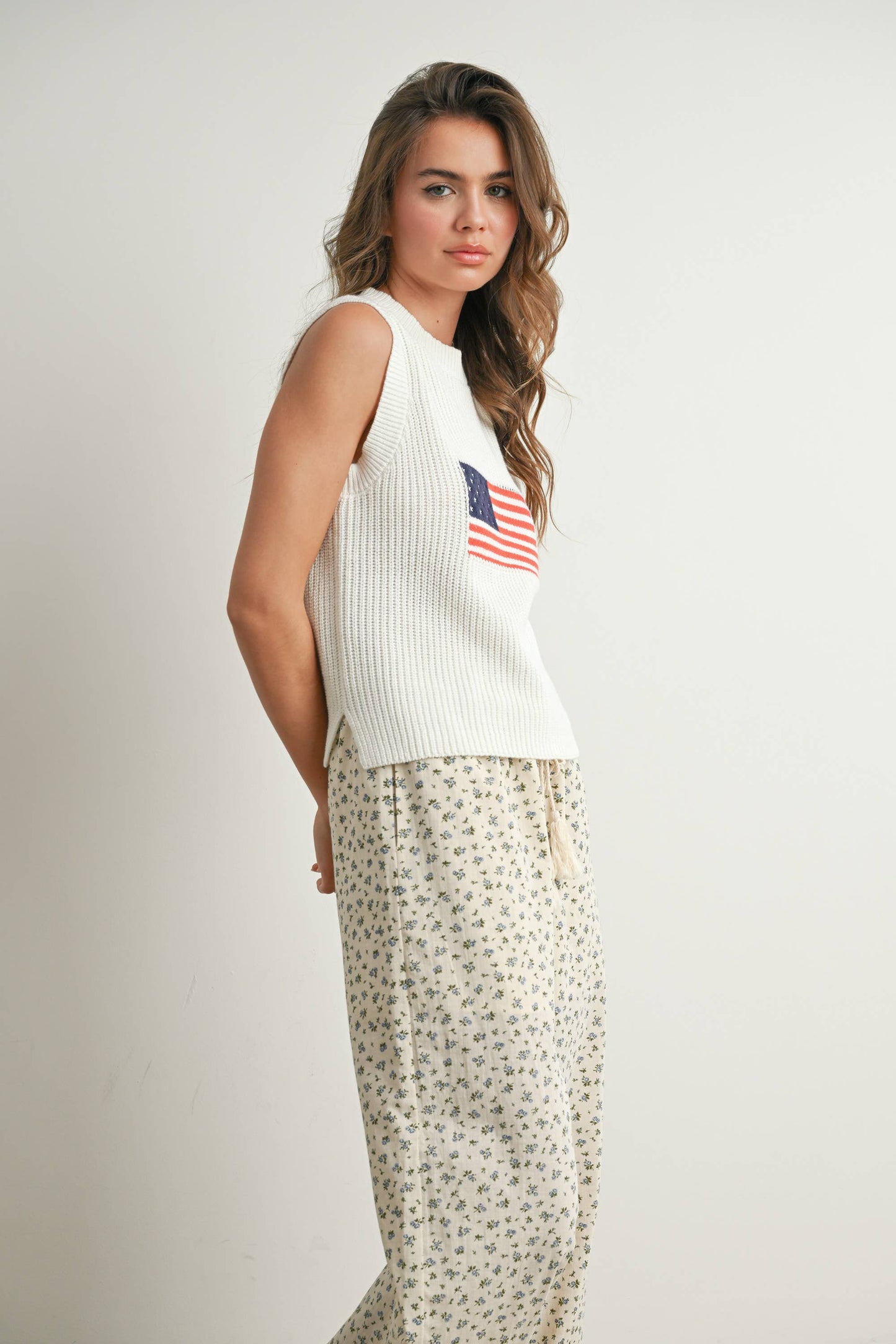 BUTTERMELON - Flag Print Knitted Sleeveless Sweater - BMW7749: NAVY MULTI / M