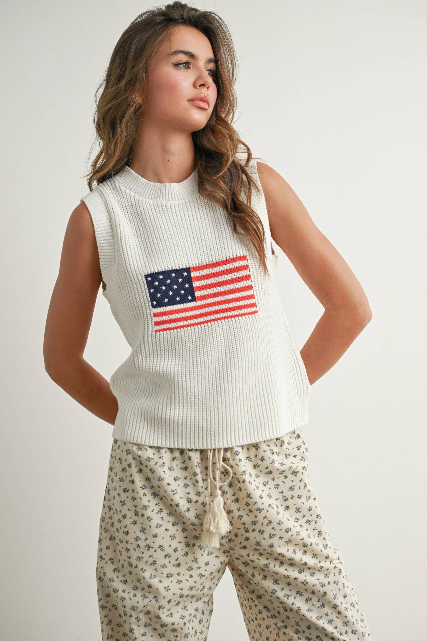 BUTTERMELON - Flag Print Knitted Sleeveless Sweater - BMW7749: NAVY MULTI / M