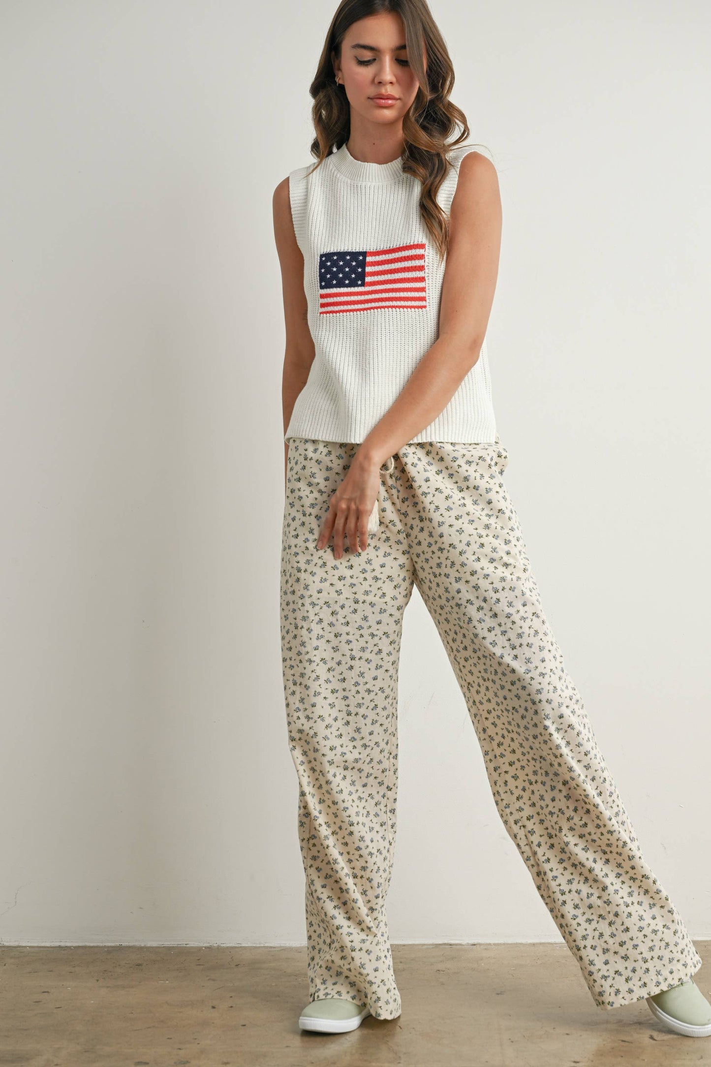 BUTTERMELON - Flag Print Knitted Sleeveless Sweater - BMW7749: NAVY MULTI / M